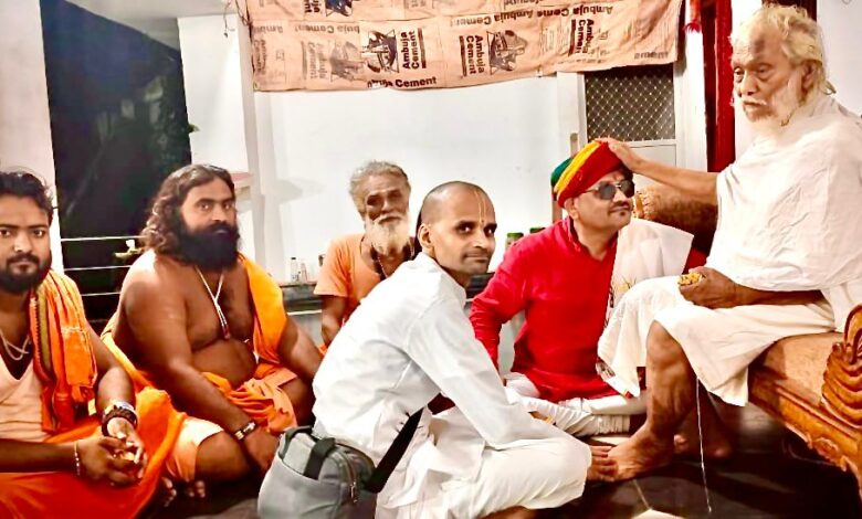 प्रथम राष्ट्रपति राजेन्द्र प्रसाद के मित्र रहें है महंत राम गोपाल दास : सौरव निर्वाणी प्रथम राष्ट्रपति राजेन्द्र प्रसाद के मित्र रहें है महंत राम गोपाल दास : सौरव निर्वाणी