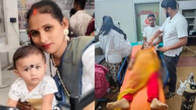 рджрд░реНрджрдирд╛рдХ рд╕рдбрд╝рдХ рд╣рд╛рджрд╕рд╛: рдЯреНрд░реИрдХреНрдЯрд░ рдЯреНрд░рд╛рд▓реА рдХреА рдЪрдкреЗрдЯ рдореЗрдВ рдЖрдиреЗ рд╕реЗ рдорд╛рдВ-рдмреЗрдЯреА рдХреА рдореМрдд рджрд░реНрджрдирд╛рдХ рд╕рдбрд╝рдХ рд╣рд╛рджрд╕рд╛: рдЯреНрд░реИрдХреНрдЯрд░ рдЯреНрд░рд╛рд▓реА рдХреА рдЪрдкреЗрдЯ рдореЗрдВ рдЖрдиреЗ рд╕реЗ рдорд╛рдВ-рдмреЗрдЯреА рдХреА рдореМрдд