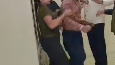 भूविस्थापित किसान के नौकरी मांगने पर ठेका कंपनी की महिला बाउंसरों ने की पिटाई