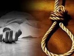 पारिवारिक विवाद में पत्नी की हत्या कर फांसी लगाई पारिवारिक विवाद में पत्नी की हत्या कर फांसी लगाई