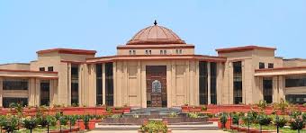 सार्वजानिक रास्ते पर अवैध कब्जा हाईकोर्ट ने लिया संज्ञान सार्वजानिक रास्ते पर अवैध कब्जा हाईकोर्ट ने लिया संज्ञान