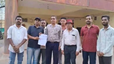 महाराजा अग्रसेन पर टिप्पणी से नाराज समाज के लोगों ने सौंपा ज्ञापन