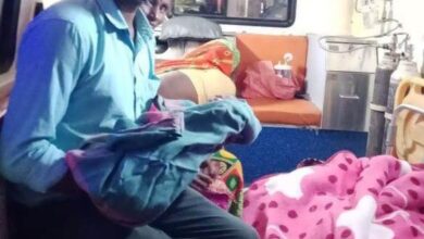 108 संजीवनी एक्सप्रेस में गूंजी किलकारी, मां-बेटी दोनों स्वस्थ