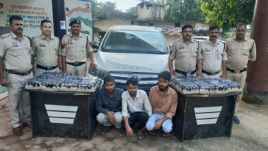 दिवाली जेल में: कफ सिरप तस्करी में तीन आरोपी चढ़े पुलिस के हत्थे दिवाली जेल में: कफ सिरप तस्करी में तीन आरोपी चढ़े पुलिस के हत्थे