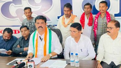 आदिवासी भूमि की कथित धोखाधड़ी आदिवासी भूमि की कथित धोखाधड़ी