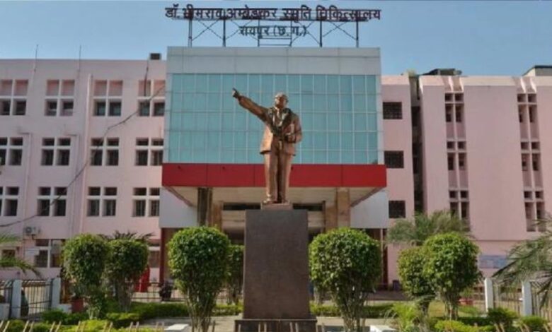 मेकाहारा अस्पताल में 1 नवंबर को भी ओपीडी खुलेगी मेकाहारा अस्पताल में 1 नवंबर को भी ओपीडी खुलेगी