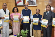 राज्यपाल को लोक सेवा आयोग की अध्यक्ष ने वार्षिक प्रतिवेदन सौंपा राज्यपाल को लोक सेवा आयोग की अध्यक्ष ने वार्षिक प्रतिवेदन सौंपा