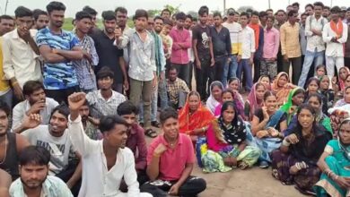 वेतन वृद्धि की मांग, बजरंग केमिकल के कर्मियों ने खोला मोर्चा