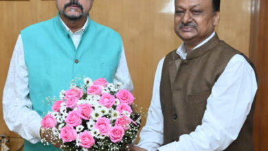 राज्यपाल से डॉ. सी.व्ही. रमन विश्वविद्यालय के कुलपति ने की भेंट राज्यपाल से डॉ. सी.व्ही. रमन विश्वविद्यालय के कुलपति ने की भेंट