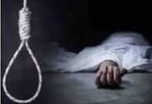 साइंस कॉलेज की छात्रा ने फांसी लगाकर जान दी साइंस कॉलेज की छात्रा ने फांसी लगाकर जान दी