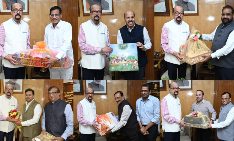 राज्यपाल से विश्वविद्यालयों के कुलपतियों ने भेंट कर दी शुभकामनाएं राज्यपाल से विश्वविद्यालयों के कुलपतियों ने भेंट कर दी शुभकामनाएं