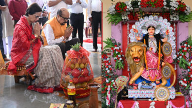 राज्यपाल ने महाकालीबाड़ी विश्वनाथ मंदिर में सपत्निक की पूजा-अर्चना