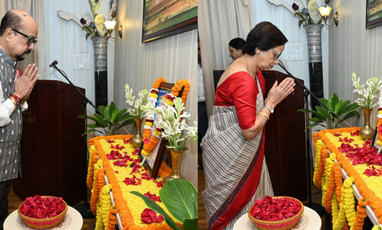 राज्यपाल ने सरदार वल्लभ भाई पटेल की जयंती पर किया नमन राज्यपाल ने सरदार वल्लभ भाई पटेल की जयंती पर किया नमन