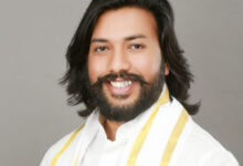 गुरु खुशवंत साहेब आज नुआपाड़ा उपचुनाव में जॉय ढोलकिया के पक्ष में करेंगे प्रचार गुरु खुशवंत साहेब आज नुआपाड़ा उपचुनाव में जॉय ढोलकिया के पक्ष में करेंगे प्रचार