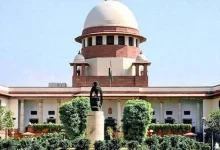 सुप्रीम कोर्ट ने विचाराधीन कैदियों के मतदान अधिकार पर केंद्र और चुनाव आयोग से मांगा जवाब सुप्रीम कोर्ट ने विचाराधीन कैदियों के मतदान अधिकार पर केंद्र और चुनाव आयोग से मांगा जवाब