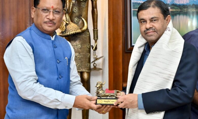 इसरो की उपलब्धियाँ प्रत्येक भारतीय के लिए गर्व का विषय :सीएम साय इसरो की उपलब्धियाँ प्रत्येक भारतीय के लिए गर्व का विषय :सीएम साय