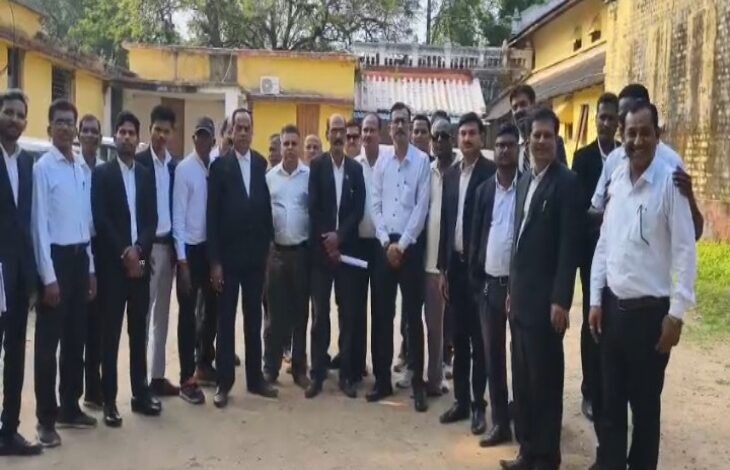 कटघोरा को जिला बनाने की मांग का एसडीएम को ज्ञापन कटघोरा को जिला बनाने की मांग का एसडीएम को ज्ञापन