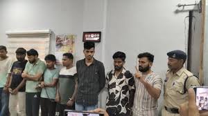 खैरागढ़ पुलिस ने ₹50 करोड़ के साइबर फ्रॉड का किया भंडाफोड़ खैरागढ़ पुलिस ने ₹50 करोड़ के साइबर फ्रॉड का किया भंडाफोड़