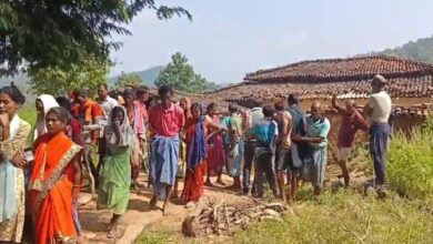 घर में मिली पति पत्नी की लाश घर में मिली पति पत्नी की लाश