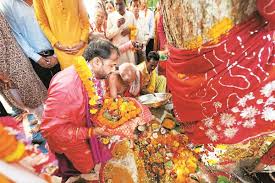 आधी रात में निभाई जाती है निशा जात्रा की रस्म, राज परिवार के लोग रहते हैं मौजूद आधी रात में निभाई जाती है निशा जात्रा की रस्म, राज परिवार के लोग रहते हैं मौजूद