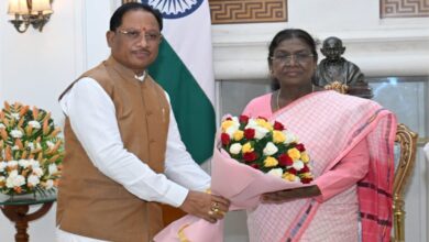 मुख्यमंत्री विष्णुदेव साय ने राष्ट्रपति से की सौजन्य भेंट, छत्तीसगढ़ रजत जयंती पर किया आमंत्रण मुख्यमंत्री विष्णुदेव साय ने राष्ट्रपति से की सौजन्य भेंट, छत्तीसगढ़ रजत जयंती पर किया आमंत्रण