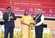 राष्ट्रपति ने डॉ. ललित शुक्ला को किया सम्मानित राष्ट्रपति ने डॉ. ललित शुक्ला को किया सम्मानित