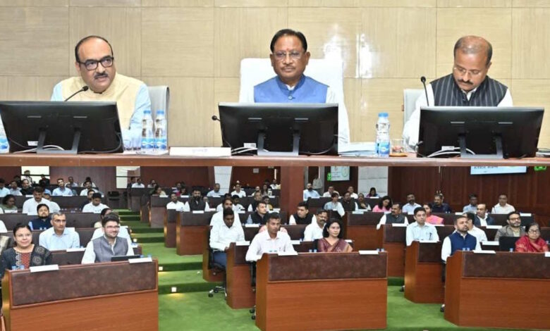 कलेक्टर्स कॉन्फ्रेंस में सीएम साय का निर्देश — किसानों का हर दाना धान खरीदेगी सरकार कलेक्टर्स कॉन्फ्रेंस में सीएम साय का निर्देश — किसानों का हर दाना धान खरीदेगी सरकार