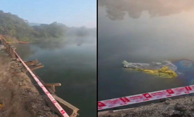 ट्रक नदी में गिरा: ड्राइवर और कंडक्टर का नहीं मिला सुराग ट्रक नदी में गिरा: ड्राइवर और कंडक्टर का नहीं मिला सुराग