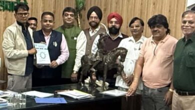 चेंबर अध्यक्ष प्रतिनिधिमंडल ने वित्तमंत्री को गाइडलाइन दरों और सम्पति के पंजीयन शुल्क पर सौंपे सुझाव