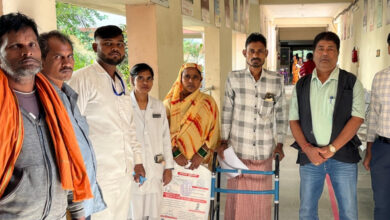 दो वर्षों से चलने में असमर्थ दिनेश को मिली नई जिंदगी, जिला चिकित्सालय में हुआ सफल ऑपरेशन