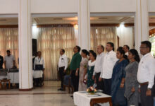 राजभवन में वंदे मातरम् के 150 वर्ष पर सामूहिक गायन