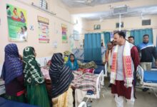 स्वास्थ्य मंत्री जायसवाल ने सामुदायिक स्वास्थ्य केंद्र साजा का किया निरीक्षण