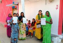 एसआईआर : शुरूआती 5 दिनों में करीब 30 लाख मतदाताओं तक पहुंचे बीएलओ, गणना प्रपत्र वितरित