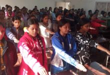 गरिमामय वातावरण में मनाया गया गुरुकुल महिला महाविद्यालय में सविधान दिवस