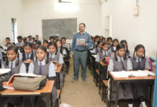 मिडिल स्कूल लैंगा में शिक्षक गोरेलाल कंवर के आने से हिंदी विषय में बढ़ी विद्यार्थियों की रुचि