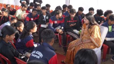 दो दिन में फुटबाल ग्राऊंड में गोलपोस्ट और बच्चों को जूते मिल जाना चाहिए, सोमवार को मैं स्वयं देखने आऊंगी – डॉ. वर्णिका दो दिन में फुटबाल ग्राऊंड में गोलपोस्ट और बच्चों को जूते मिल जाना चाहिए, सोमवार को मैं स्वयं देखने आऊंगी – डॉ. वर्णिका