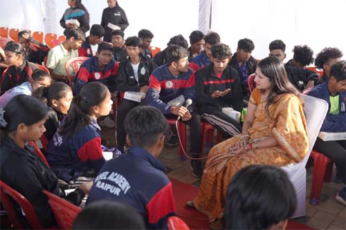 दो दिन में फुटबाल ग्राऊंड में गोलपोस्ट और बच्चों को जूते मिल जाना चाहिए, सोमवार को मैं स्वयं देखने आऊंगी – डॉ. वर्णिका दो दिन में फुटबाल ग्राऊंड में गोलपोस्ट और बच्चों को जूते मिल जाना चाहिए, सोमवार को मैं स्वयं देखने आऊंगी – डॉ. वर्णिका