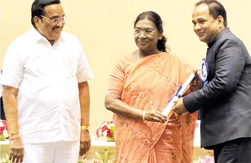 जल संचय और जल भागीदारी के लिए रायपुर जिले और रायपुर नगर निगम हुआ राष्ट्रीय स्तर पर पुरस्कृत