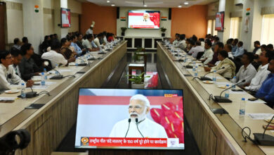 वंदे मातरम के 150 वर्ष पूणर्: मंत्रालय महानदी भवन में मनाया गया स्मरणोत्सव वंदे मातरम के 150 वर्ष पूणर्: मंत्रालय महानदी भवन में मनाया गया स्मरणोत्सव