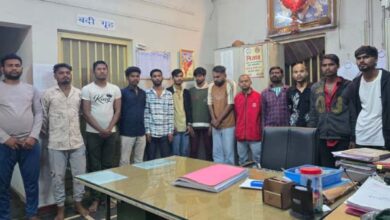 रविवार तड़के 3 बजे राजपत्रित अधिकारियों ने स्थाई/गिरफ्तारी वारंटियों के ठिकानों पर दी दबिश