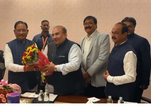 गुजरात के उद्योगपतियों ने मुख्यमंत्री साय से की मुलाकात, छत्तीसगढ़ में निवेश की जताई इच्छा