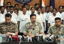 37 नक्सलियों ने किया आत्मसमर्पण