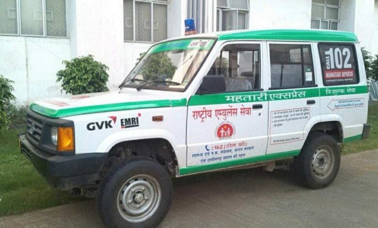 महतारी एक्सप्रेस चालक की शराब में लापरवाही, सेवा से बर्खास्त महतारी एक्सप्रेस चालक की शराब में लापरवाही, सेवा से बर्खास्त