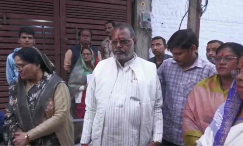 ग्वालियर: नशे में युवक ने मंत्री के काफिले पर पत्थर फेंके