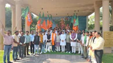 भाजपा पदाधिकारी व कार्यकर्ताओं ने मनाया जीत का जश्न