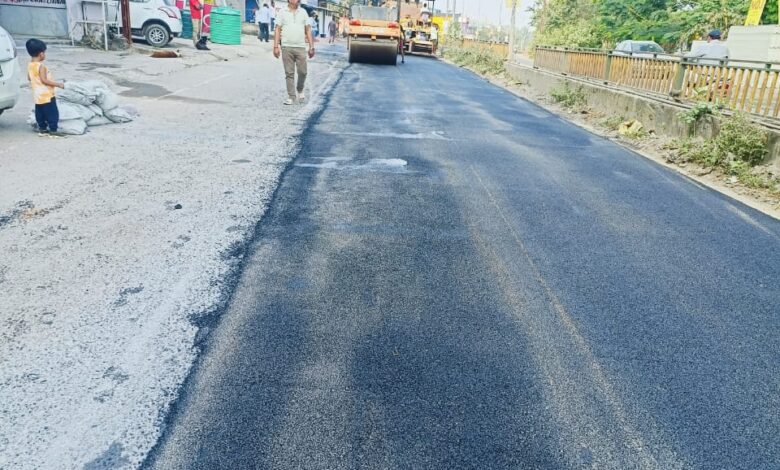 छत्तीसगढ़ में सड़कों के सुधार कार्य में तेजी, सरगुजा में 195 किमी लंबाई में बी.टी. पैच रिपेयर कार्य प्रगति पर छत्तीसगढ़ में सड़कों के सुधार कार्य में तेजी, सरगुजा में 195 किमी लंबाई में बी.टी. पैच रिपेयर कार्य प्रगति पर