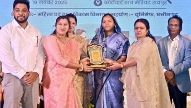 मंत्री राजवाड़े ने बच्चों को पारिवारिक वातावरण देने समाज से किया आह्वान