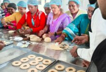 एनआईएफटीईएम ने दिया मोटे अनाज से बेकरी उत्पाद निर्माण का जशपुर में प्रशिक्षण