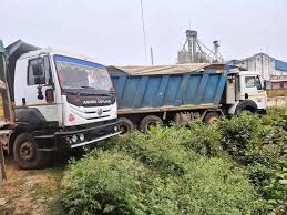 रेत एवं गिट्टी खनिज के अवैध रूप से परिवहन करते 9 वाहन जप्त रेत एवं गिट्टी खनिज के अवैध रूप से परिवहन करते 9 वाहन जप्त