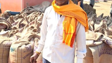 कृषक लक्ष्मण, छगन और खोरबाहरा को धान विक्रय में नहीं हुई परेशानी, आसानी से धान बेच पाए कृषक लक्ष्मण, छगन और खोरबाहरा को धान विक्रय में नहीं हुई परेशानी, आसानी से धान बेच पाए